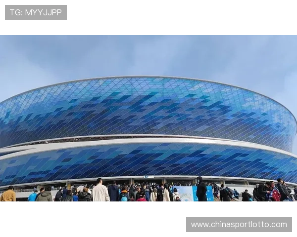 球迷抗议门票涨价，多场比赛看台现空座