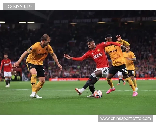 曼联对阵热刺，卡塞米罗完成英超生涯第100次出场